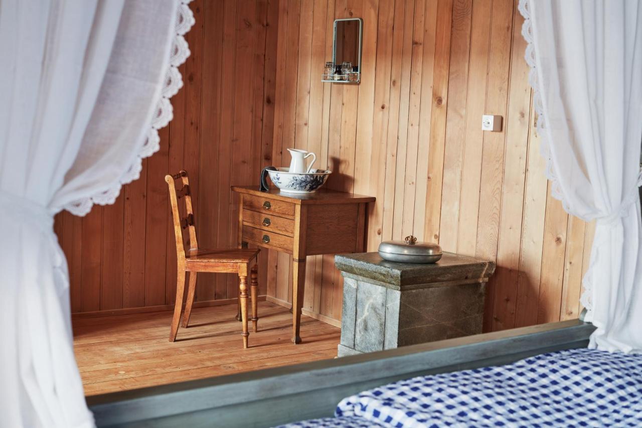 Nostalgie Bed&Breakfast Chrämerhus Curaglia Exterior foto