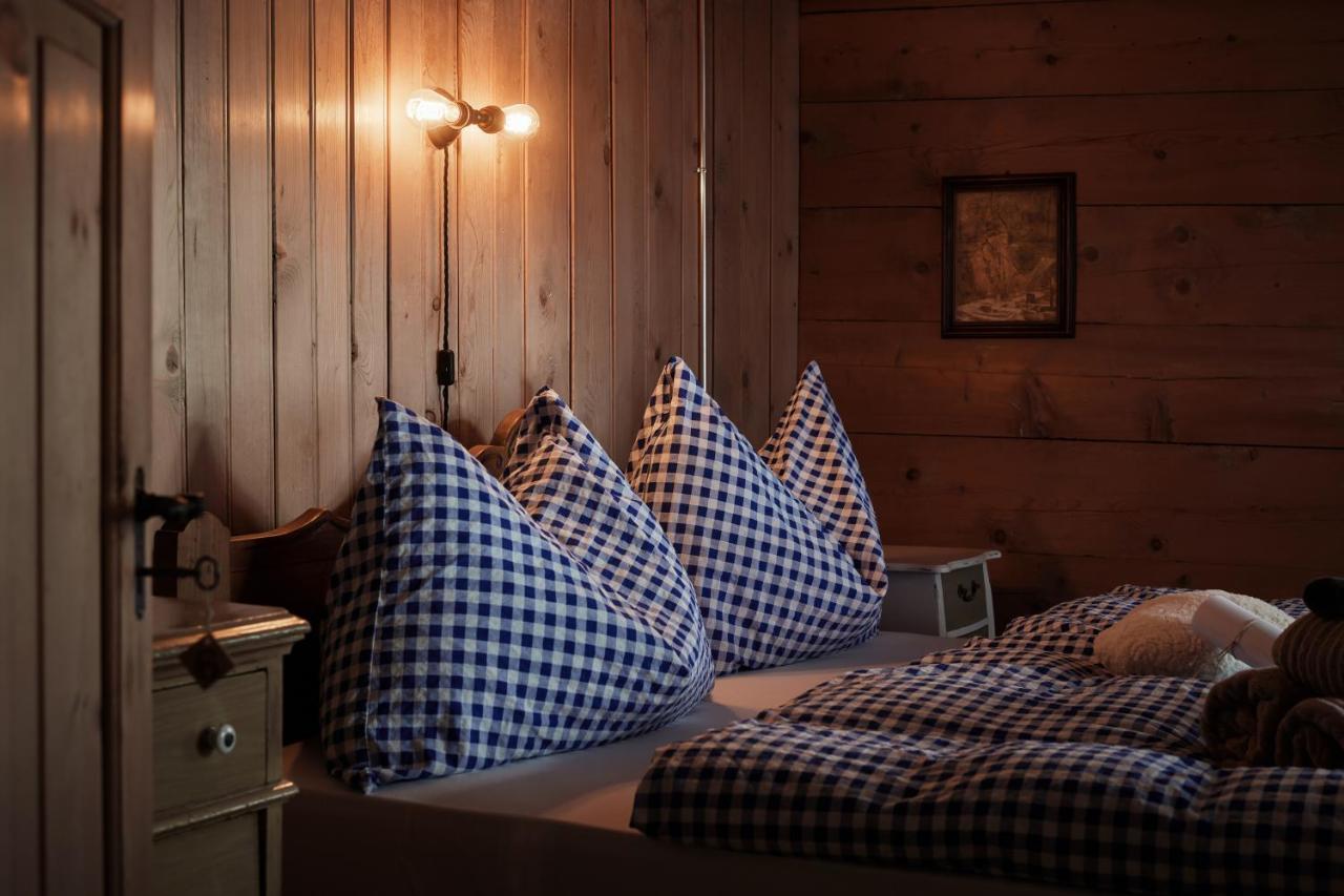 Nostalgie Bed&Breakfast Chrämerhus Curaglia Exterior foto